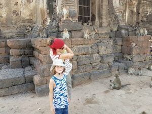 templo de los monos. Viaje a Tailandia en familia