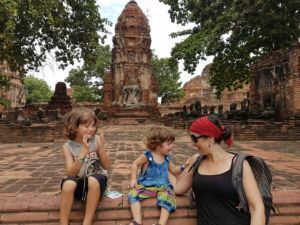 ayutthaya con niños