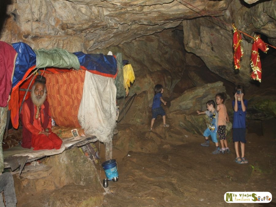 Cueva de Siddha Gufa, cerca de Bandipur, 