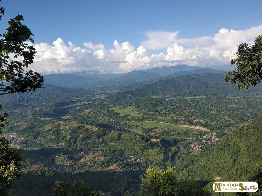 Vistas desde Tundikel, Nepal, durante nuestra ruta de 10 días